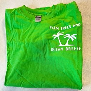 gildan medium green tee “palm trees and ocean breeze”